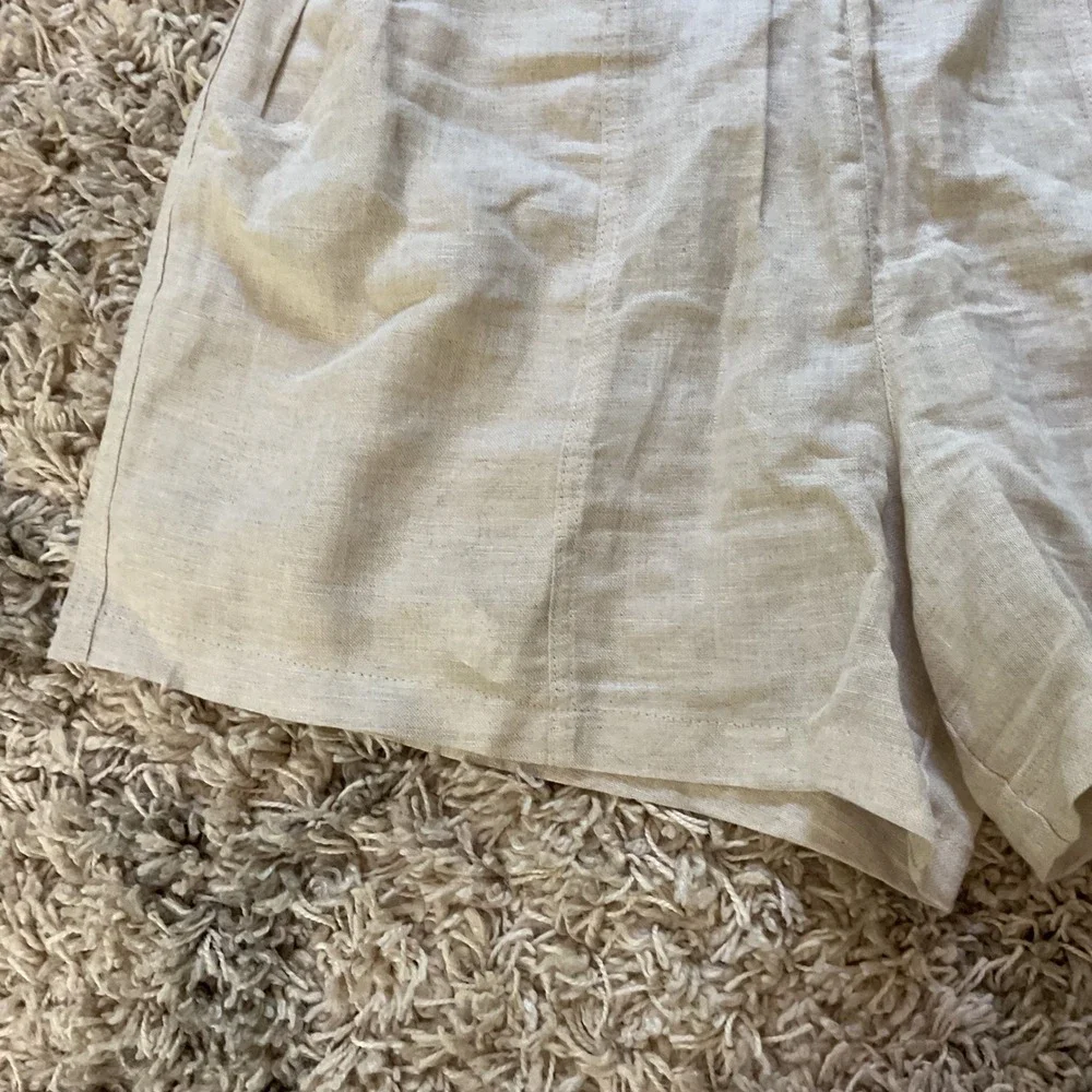 Hester & Orchard Linen Blend Elastic Waist Shorts Beige Women Large